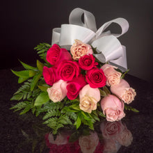 Load image into Gallery viewer,  12 Roses / Hand-Tied / Basic