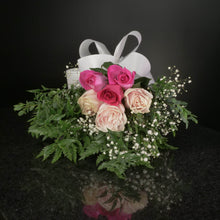 Load image into Gallery viewer,  6 Roses / Hand-Tied / Fancy