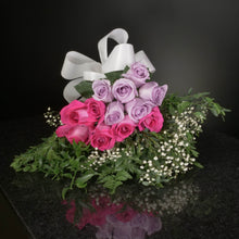 Load image into Gallery viewer,  12 Roses / Hand-Tied / Fancy