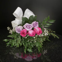 Load image into Gallery viewer,  6 Roses / Hand-Tied / Fancy