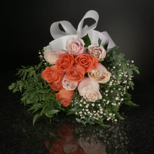 Load image into Gallery viewer,  12 Roses / Hand-Tied / Fancy