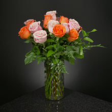Load image into Gallery viewer,  18 Roses / Vase / Basic