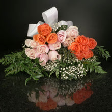 Load image into Gallery viewer,  18 Roses / Hand-Tied / Fancy