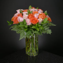 Load image into Gallery viewer,  36 Roses / Vase / Basic