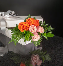 Load image into Gallery viewer,  6 Roses / Boxed / Basic