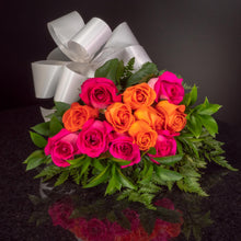 Load image into Gallery viewer,  12 Roses / Hand-Tied / Basic