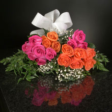 Load image into Gallery viewer,  18 Roses / Hand-Tied / Fancy