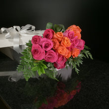 Load image into Gallery viewer,  24 Roses / Boxed / Basic