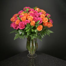 Load image into Gallery viewer,  50 Roses / Vase / Basic