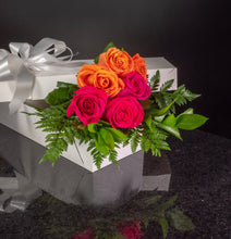 Load image into Gallery viewer,  6 Roses / Boxed / Basic