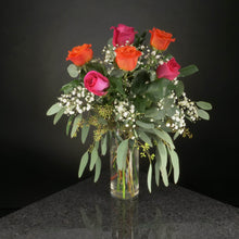 Load image into Gallery viewer,  6 Roses / Vase / Fancy