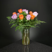Load image into Gallery viewer,  12 Roses / Vase / Basic