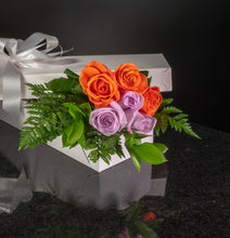 Load image into Gallery viewer,  6 Roses / Boxed / Basic
