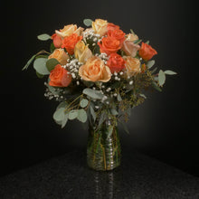 Load image into Gallery viewer,  18 Roses / Vase / Fancy