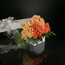 Load image into Gallery viewer,  24 Roses / Boxed / Basic