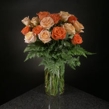Load image into Gallery viewer,  24 Roses / Vase / Basic