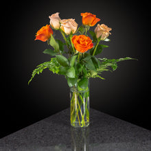 Load image into Gallery viewer,  6 Roses / Vase / Basic