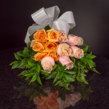 Load image into Gallery viewer,  12 Roses / Hand-Tied / Basic