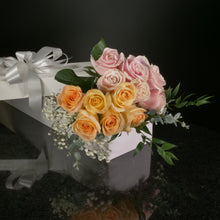 Load image into Gallery viewer,  12 Roses / Boxed / Fancy