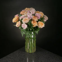 Load image into Gallery viewer,  24 Roses / Vase / Basic