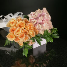 Load image into Gallery viewer,  36 Roses / Boxed / Basic