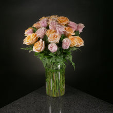 Load image into Gallery viewer,  36 Roses / Vase / Basic