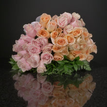 Load image into Gallery viewer,  50 Roses / Hand-Tied / Basic