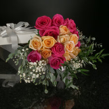 Load image into Gallery viewer,  18 Roses / Boxed / Fancy