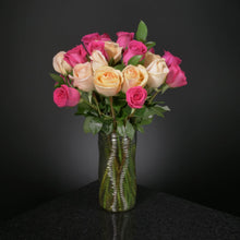 Load image into Gallery viewer,  24 Roses / Vase / Basic