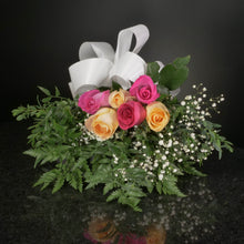 Load image into Gallery viewer,  6 Roses / Hand-Tied / Fancy
