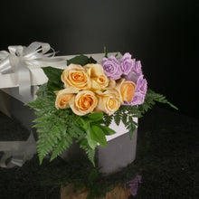 Load image into Gallery viewer,  12 Roses / Boxed / Basic