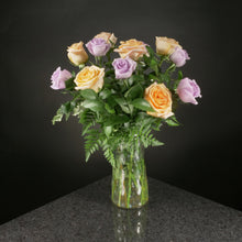 Load image into Gallery viewer,  12 Roses / Vase / Basic