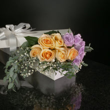 Load image into Gallery viewer,  12 Roses / Boxed / Fancy
