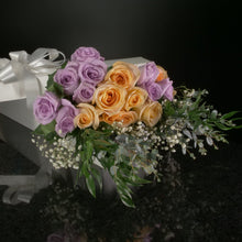 Load image into Gallery viewer,  18 Roses / Boxed / Fancy