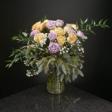Load image into Gallery viewer,  18 Roses / Vase / Fancy