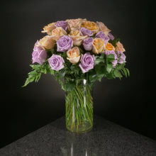 Load image into Gallery viewer,  36 Roses / Vase / Basic