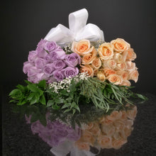 Load image into Gallery viewer,  36 Roses / Hand-Tied / Fancy