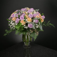Load image into Gallery viewer,  50 Roses / Vase / Fancy