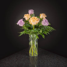 Load image into Gallery viewer,  6 Roses / Vase / Basic