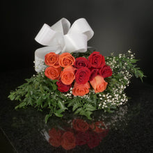 Load image into Gallery viewer,  12 Roses / Hand-Tied / Fancy
