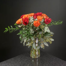 Load image into Gallery viewer,  18 Roses / Vase / Fancy