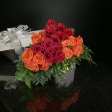 Load image into Gallery viewer,  24 Roses / Boxed / Basic