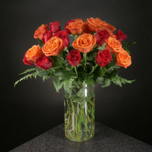 Load image into Gallery viewer,  24 Roses / Vase / Basic