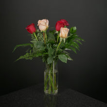 Load image into Gallery viewer,  6 Roses / Vase / Basic