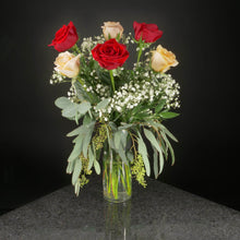 Load image into Gallery viewer,  6 Roses / Vase / Fancy