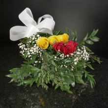 Load image into Gallery viewer,  6 Roses / Hand-Tied / Fancy