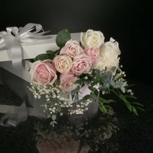 Load image into Gallery viewer,  12 Roses / Boxed / Fancy