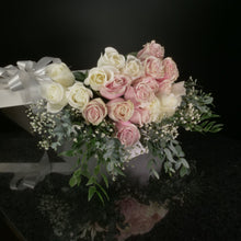Load image into Gallery viewer,  24 Roses / Boxed / Fancy