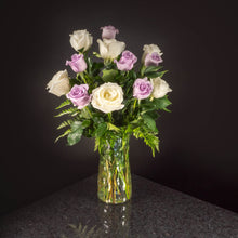 Load image into Gallery viewer,  12 Roses / Vase / Basic