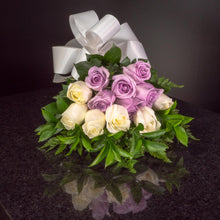 Load image into Gallery viewer,  12 Roses / Hand-Tied / Basic